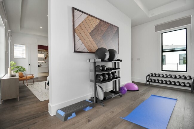 Building Photo - 5414 John Dreaper Dr