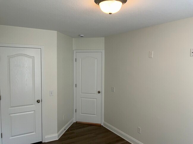 Building Photo - 2477 Glyncastle Way