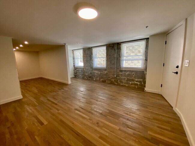 Building Photo - Brand New Luxury Apartments Steps from Beltline