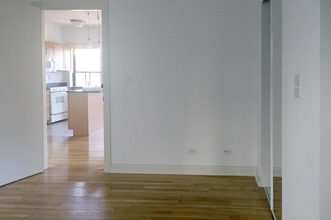 Floorplan - 5400-5408 S. Ingleside Avenue