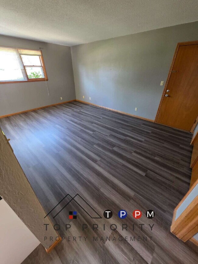 Building Photo - 2 Bedroom | 1 Bathroom Unit in Marion Avai...