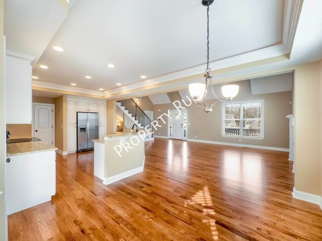 Building Photo - 7986 Burgundy Cir