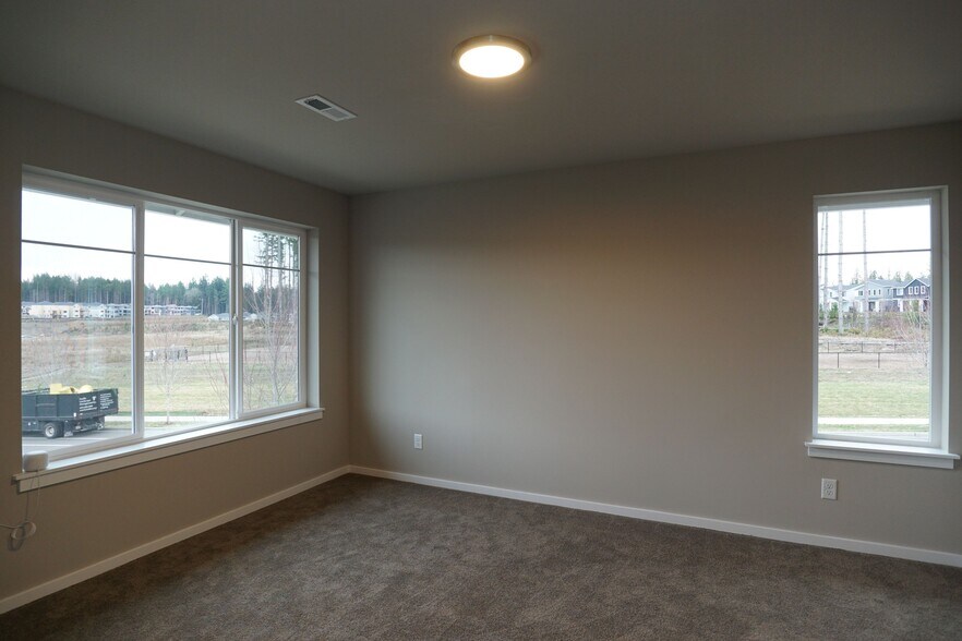 Building Photo - 23068 Alder Ln SE