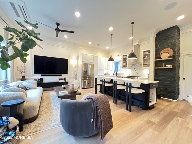 Building Photo - 164 Glenwood Ave