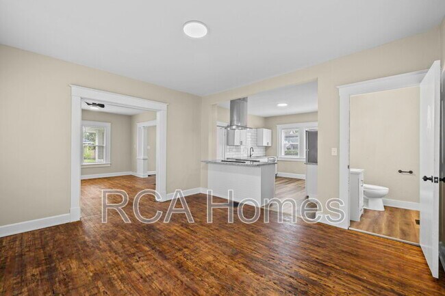 Building Photo - 3227 Guilford Ave