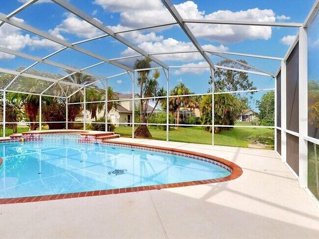 Building Photo - 3943 Ocita Dr