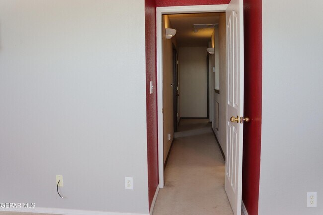 Building Photo - 3329 Tierra Sara Ln