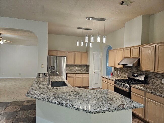 Building Photo - 201 Cedar Branch Dr