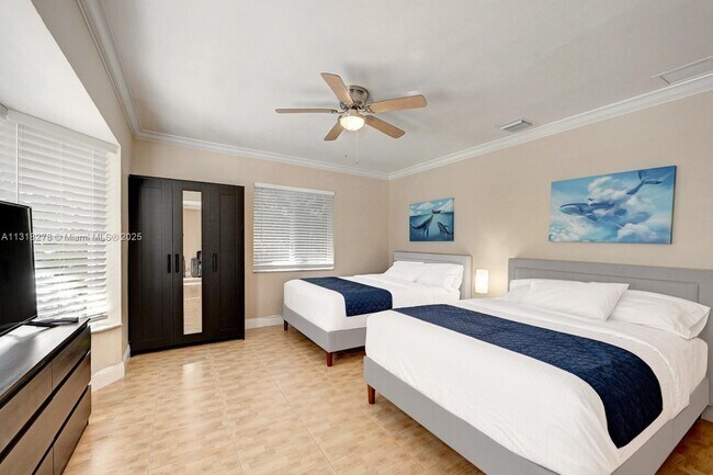 Building Photo - 825 Harrison St