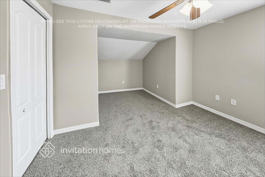 Building Photo - 7232 53rd Pl E