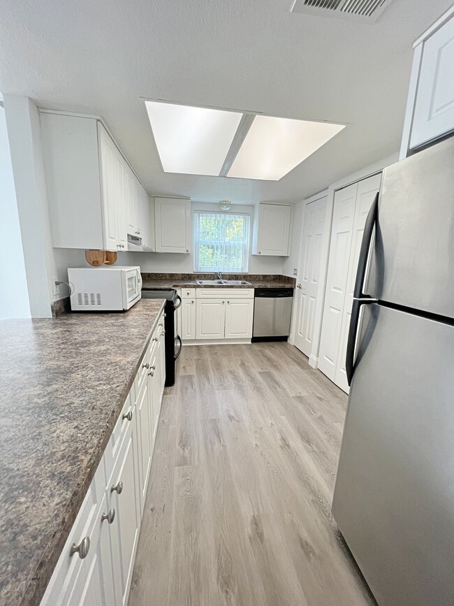 Building Photo - 2425 Barley Club Dr