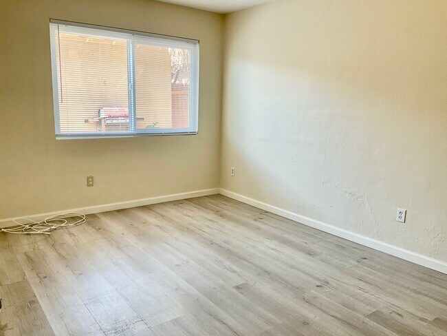 Building Photo - 41606 Marine Dr