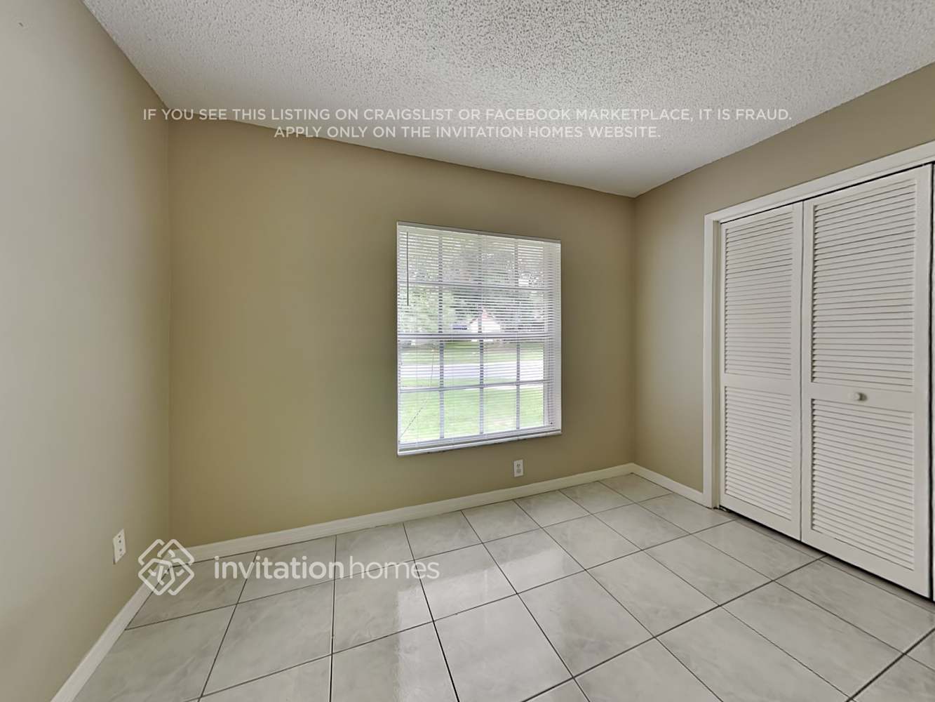 Building Photo - 1737 Lakeview Village Dr
