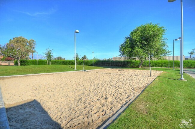 Building Photo - 77530 California Dr