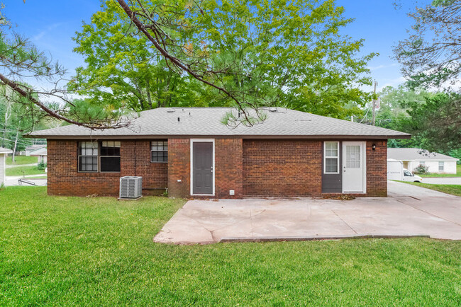 Building Photo - All Brick Three Bedroom Home