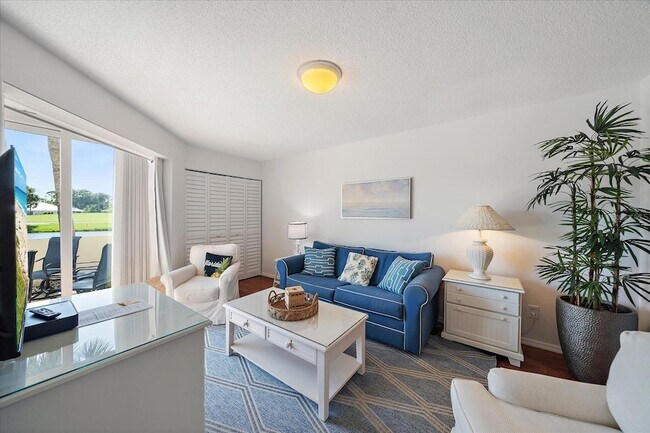 Building Photo - 425 Cerromar Terrace