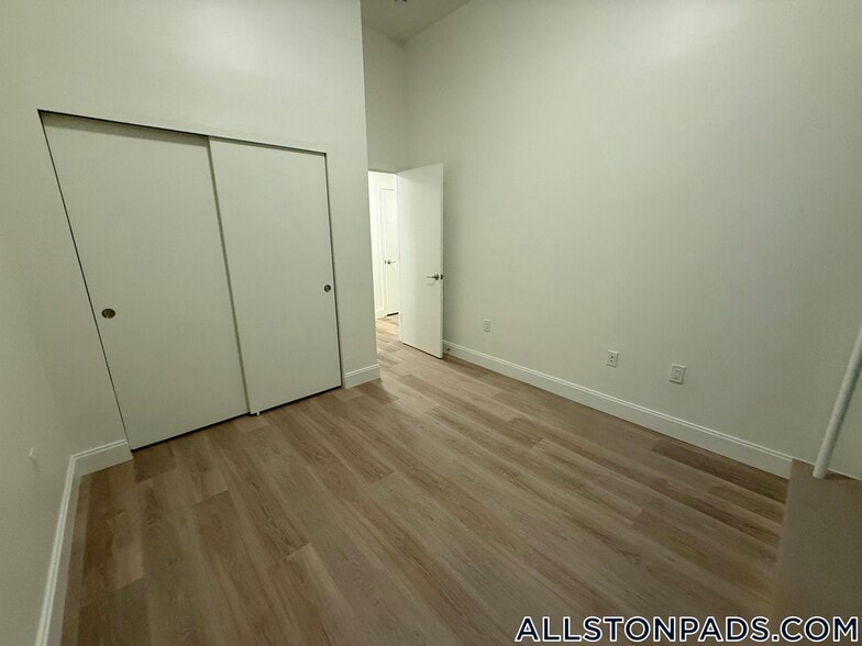 Building Photo - 1079 Commonwealth Ave