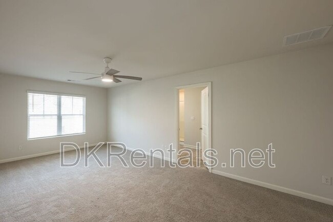 Building Photo - 261 Barnwood Ln