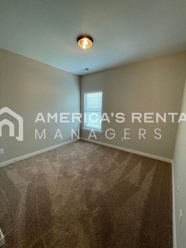 Building Photo - Home for Rent in Brookwood, AL!!! View wit...
