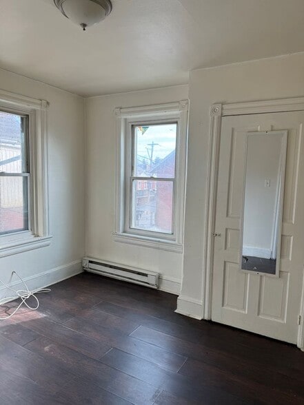 Building Photo - 306 W Lincoln Hwy