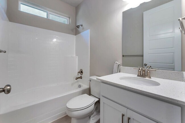 Building Photo - LEHI HOUSE W ATTACHED 2 CAR, LANDSCAPING &...
