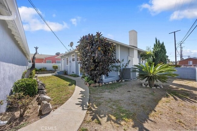 Building Photo - 13204 Wilton Pl