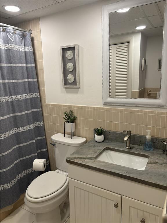 Building Photo - 675 S Gulfview Blvd