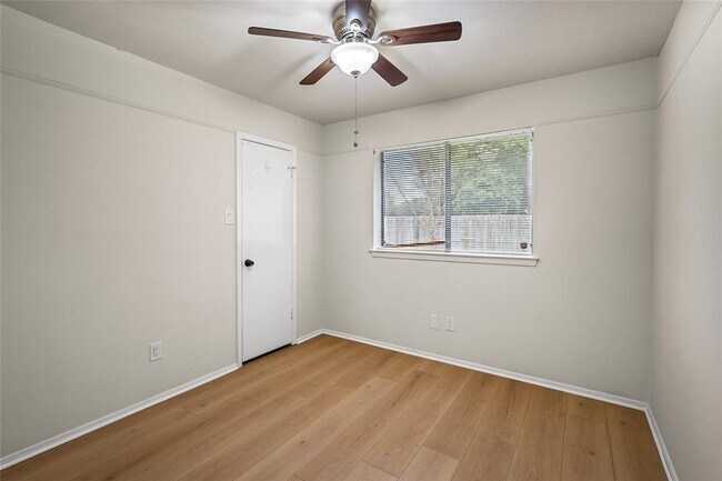 Building Photo - 16614 Red Gully Dr