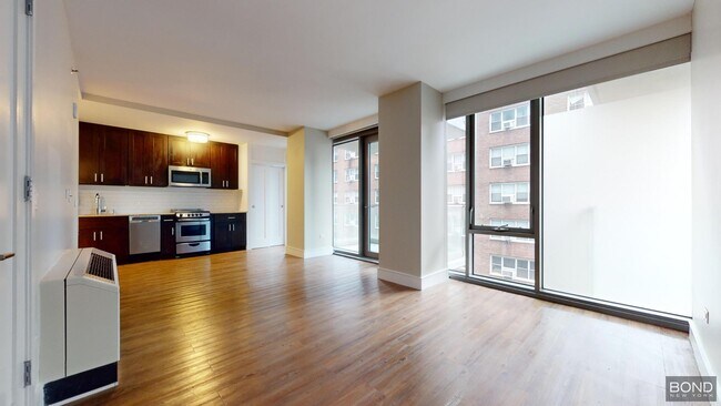 Building Photo - 237 E 34th St