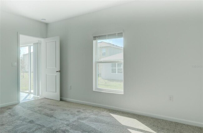 Building Photo - 1492 Cumberland Ave