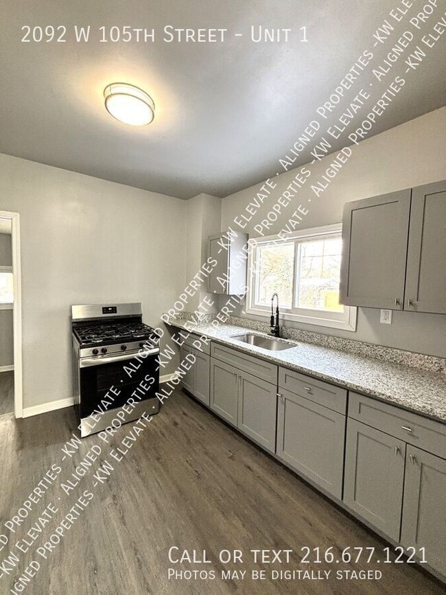 Building Photo - 2092 W 105th St