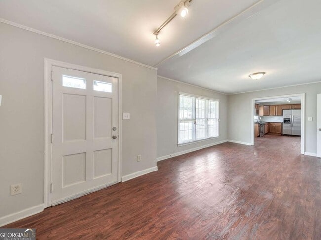 Building Photo - 652 Mozley Dr SE