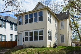 Building Photo - 3-Bed 1-Bath Lower Level Unit in Minneapolis - Available Now!