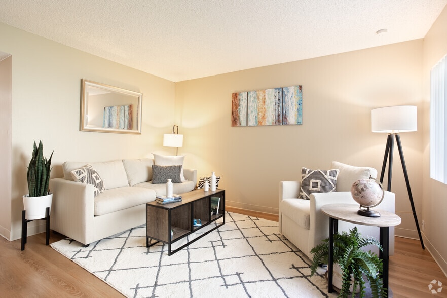 2BR, 2BA - 1016 SqFt - Palm Terrace Condominium Rentals