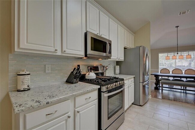 Building Photo - 8604 Neider Dr