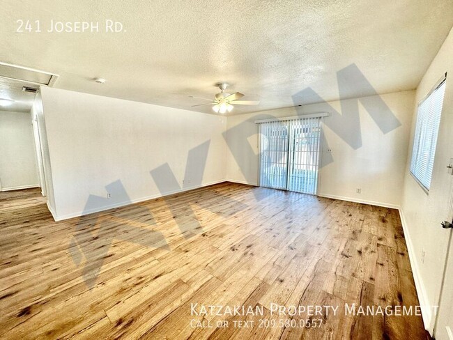 Building Photo - Renovated 4-Bedroom Single Story Manteca C...