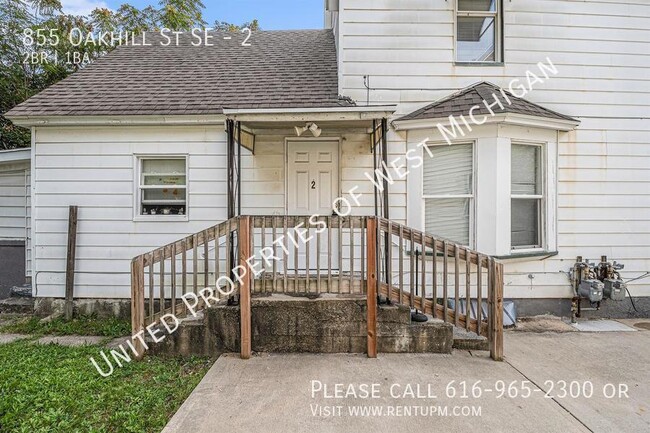 Building Photo - 855 Oakhill St SE