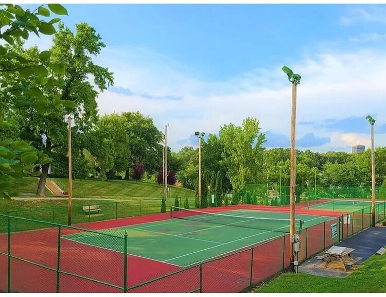 Tennis Courts - 1618 Thrush Ter