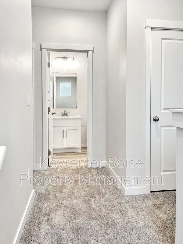 Building Photo - 12761 W Norterra Ln