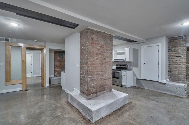 Interior Photo - 10 Walnut Alley