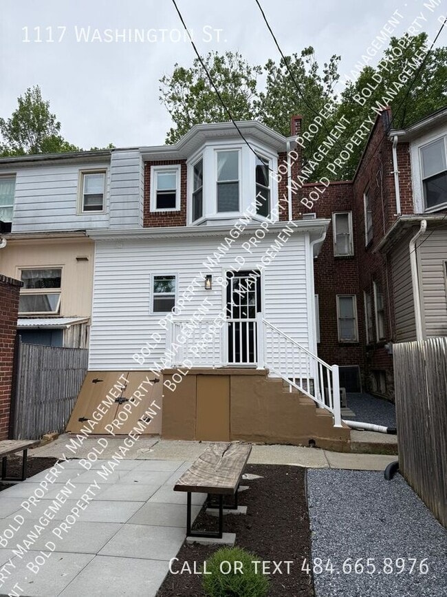 Building Photo - 1117 Washington St