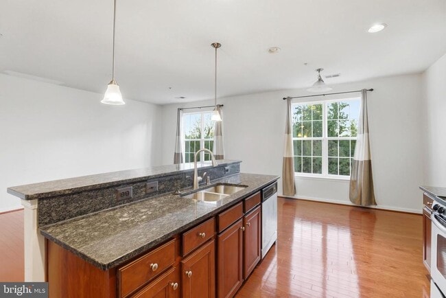 Building Photo - 9545 Chancellorsville Ln