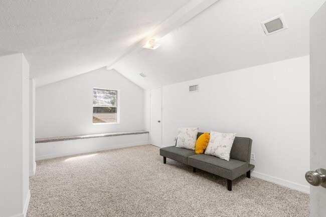 Building Photo - 2214 Deer Valley Dr