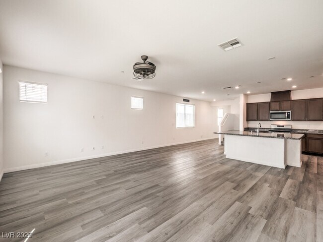 Building Photo - 6077 Castle Gardens Ave