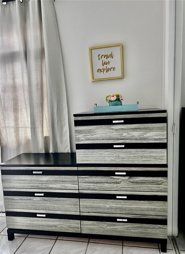 Building Photo - 2200 S Ocean Dr