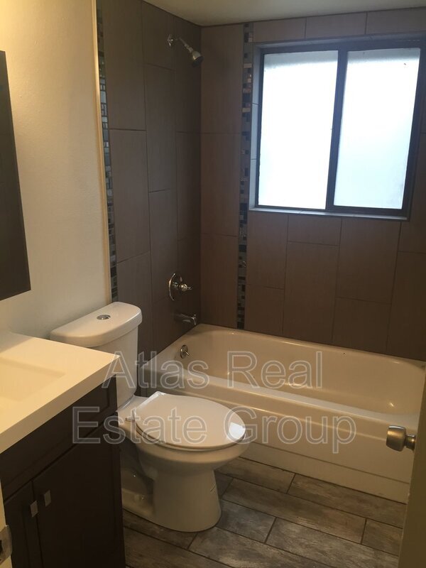 Building Photo - 602 South St