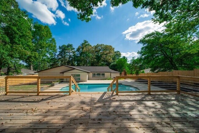 Building Photo - 3154 N Druid Hills Rd