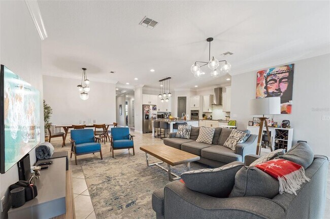 Building Photo - 10151 Henbury St