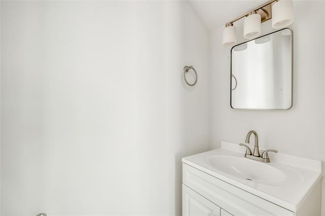 Building Photo - 1606 College Ave