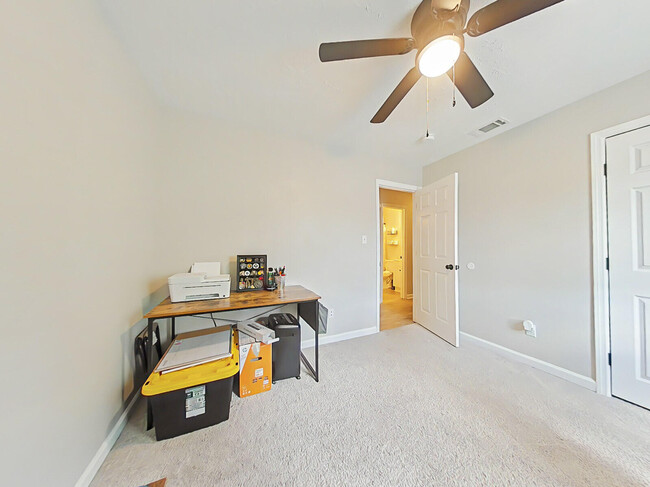 Building Photo - 3501 Snowden Dr